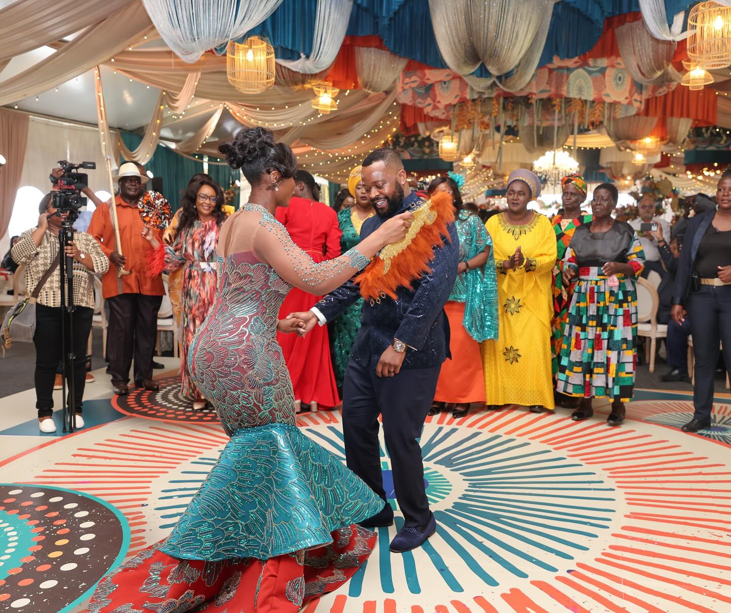 548859426 17855660625519642 5432115413607748381 n 1757826907